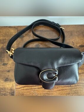 Coach Pillow Tabby Shoulder Bag 18 
(Style Number: C3880) in great condition